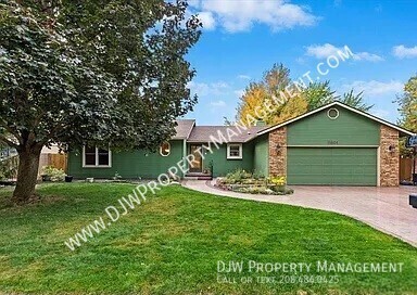 Foto principal - Recently Updated 4 Bed 3 Boise Home w/Atta...