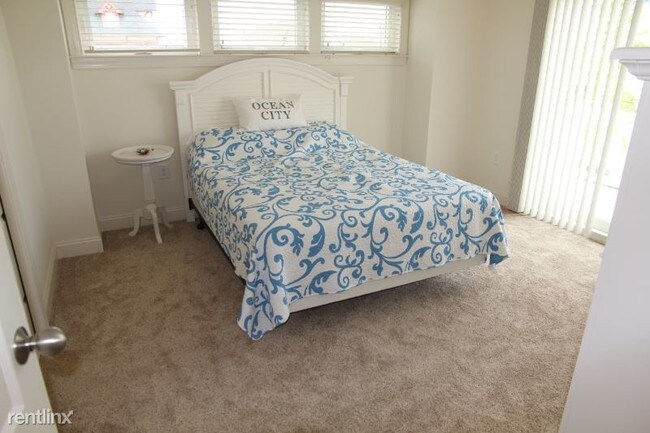 Foto del edificio - 4 br, 2.5 bath Condo - 1207 Central