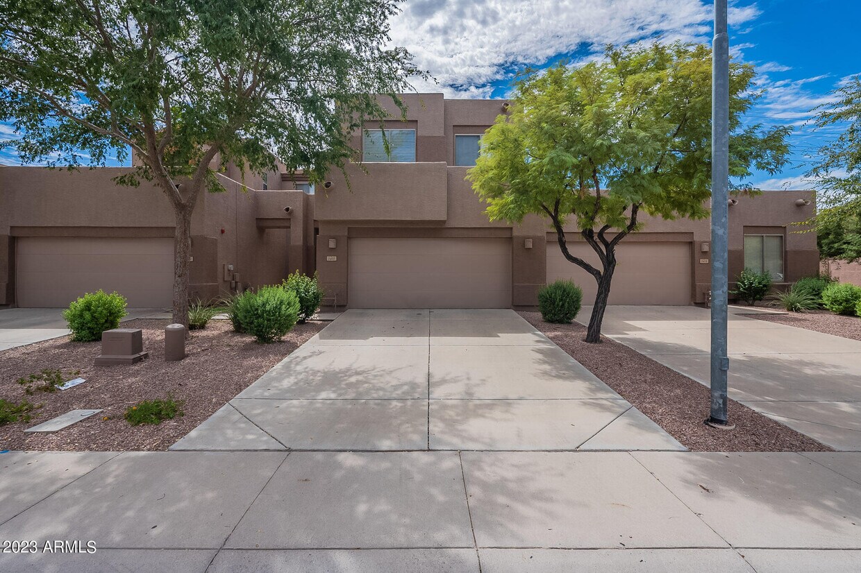 Foto principal - 1405 W Marlin Dr