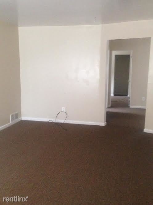 Building Photo - 62 Abbott St