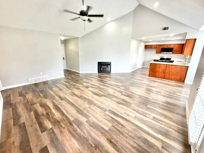 Building Photo - Now Leasing A Renovated 3 bedroom 2 bath home in Southeast Memphis.