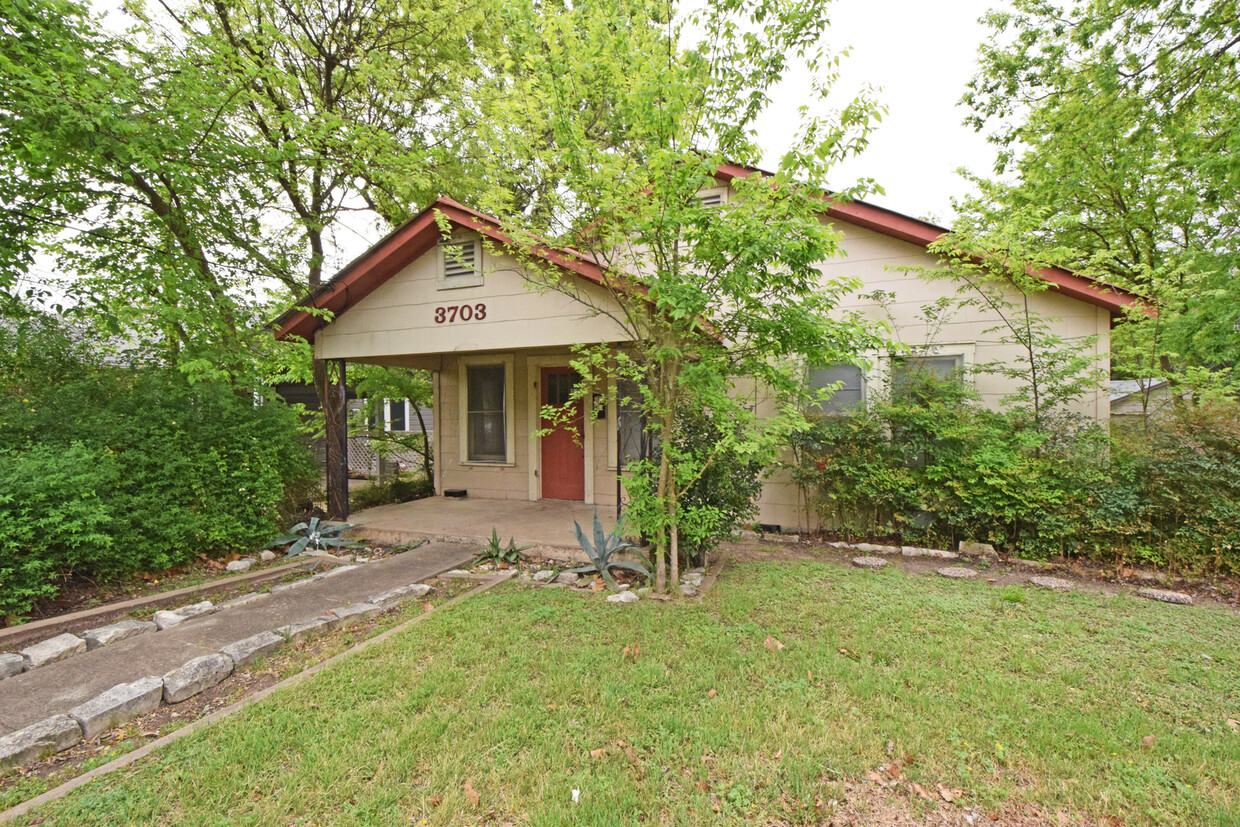 Foto principal - East Austin Bungalow - Available August