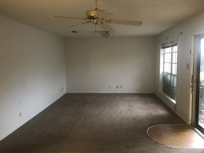 Building Photo - 2721 Mccarley Dr