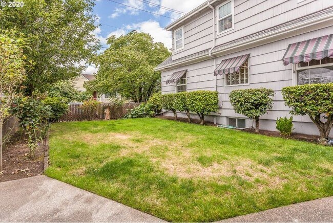Foto del edificio - 7505 SE Milwaukie Ave