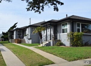 Building Photo - 5959 1/2 La Tijera Blvd
