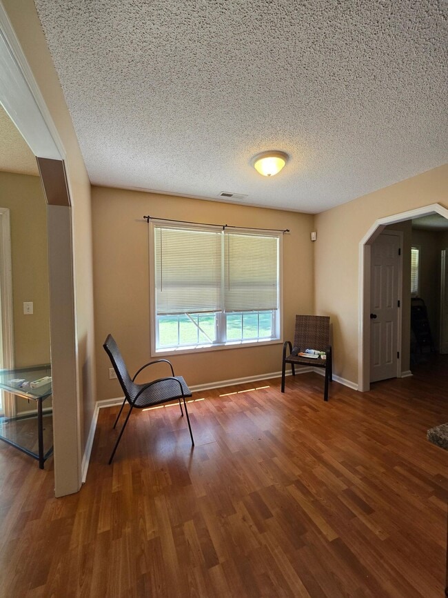 Foto del edificio - 3275 Oleander Dr