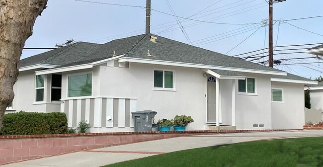 Building Photo - 21814 Anza Ave