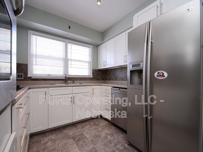 Foto del edificio - 4921 Bancroft St