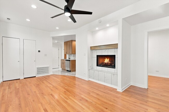 Foto del edificio - 708 N Wood St