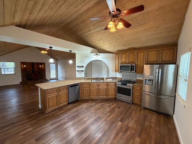 Foto del edificio - 608 Hope Terrace Ct