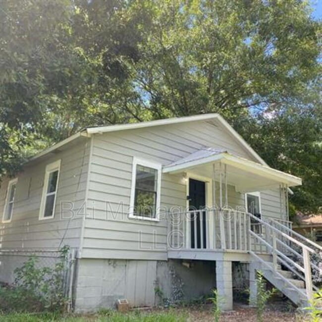 Foto del edificio - 110 Scott Hill St