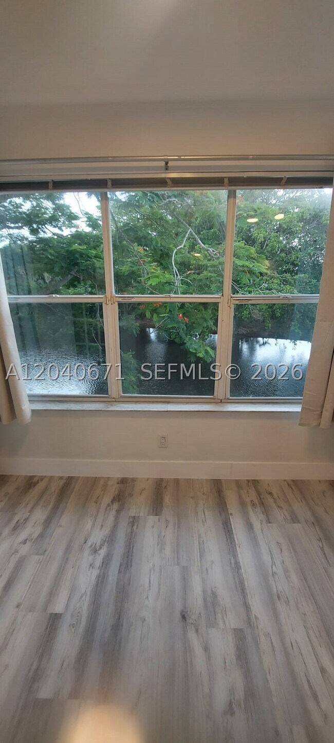 Foto del edificio - 13060 Vista Isles Dr