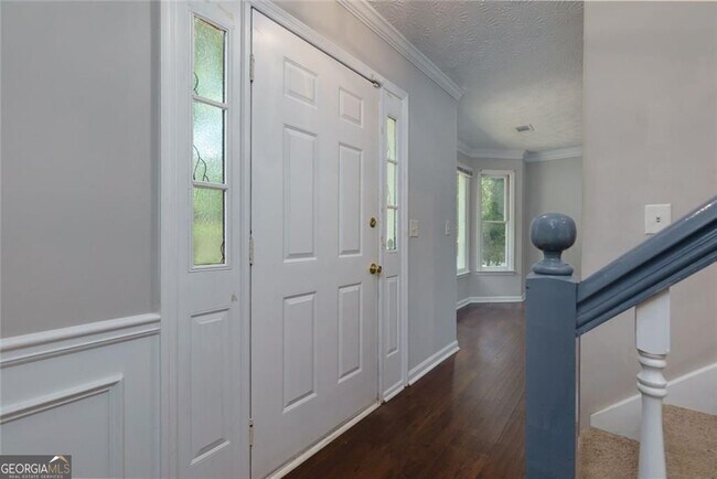 Building Photo - 1200 Mitsy Forest Dr NE