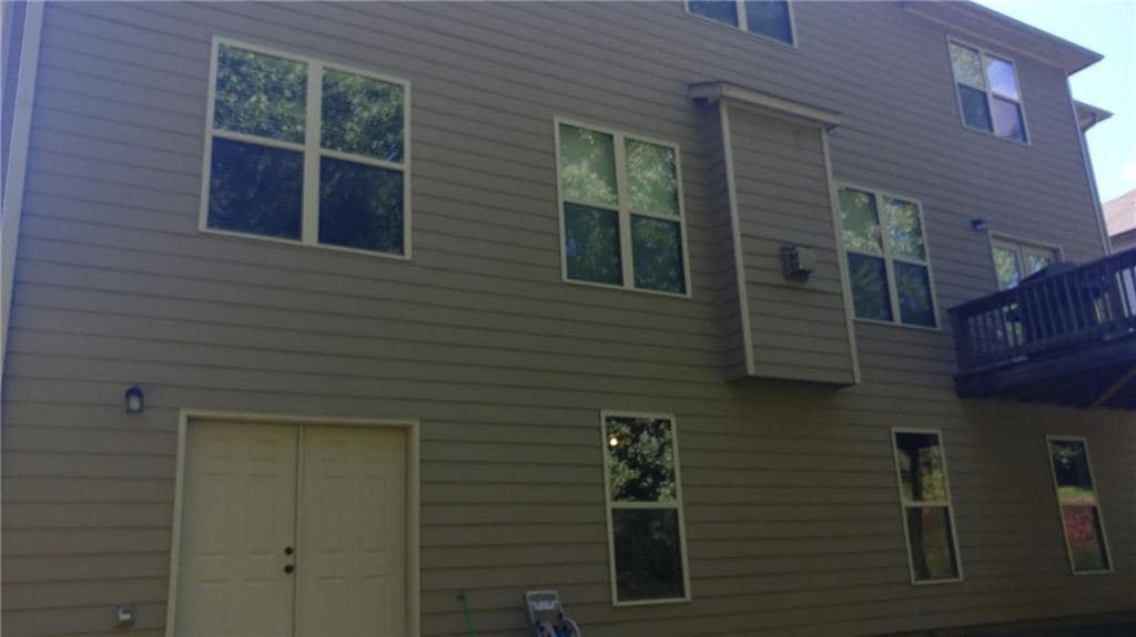 Building Photo - 4635 Belcrest Way