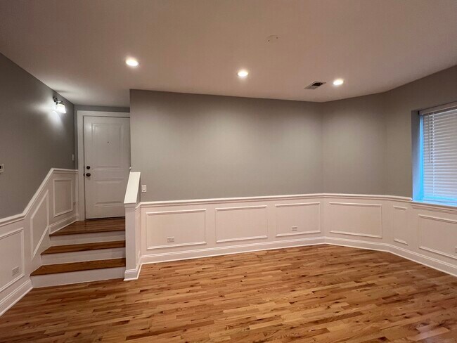 Foto del edificio - 6438 N Seeley Ave