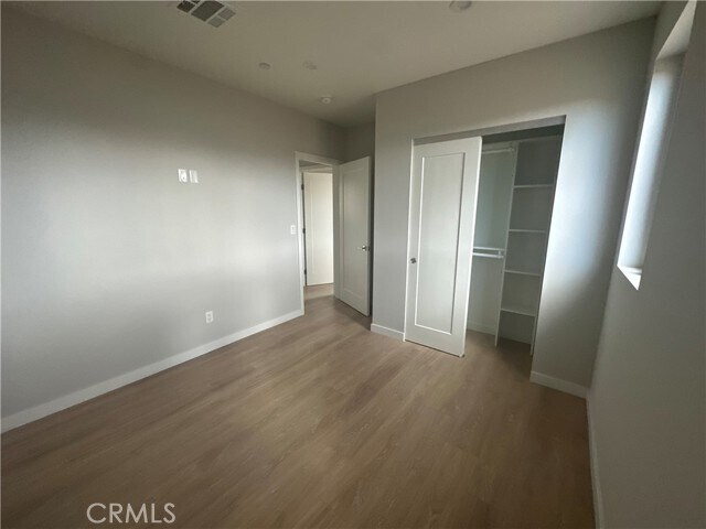 Foto del edificio - 4434 S Centinela Ave