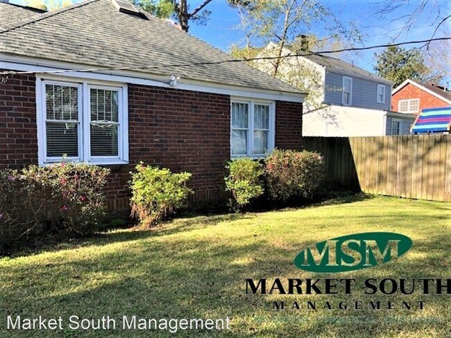 Building Photo - 3 br, 2 bath House - 610 E. 52nd Street