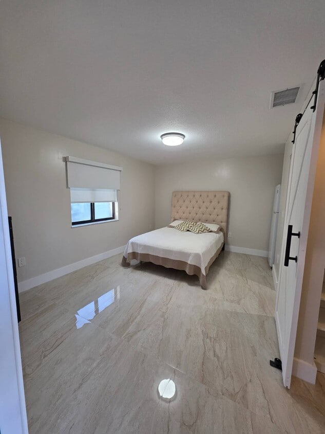 Primary Photo - 14981 SW 169th Ln