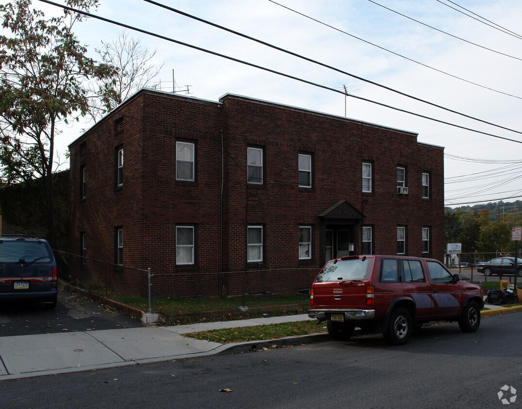 Foto del edificio - 456-458 Minton Pl
