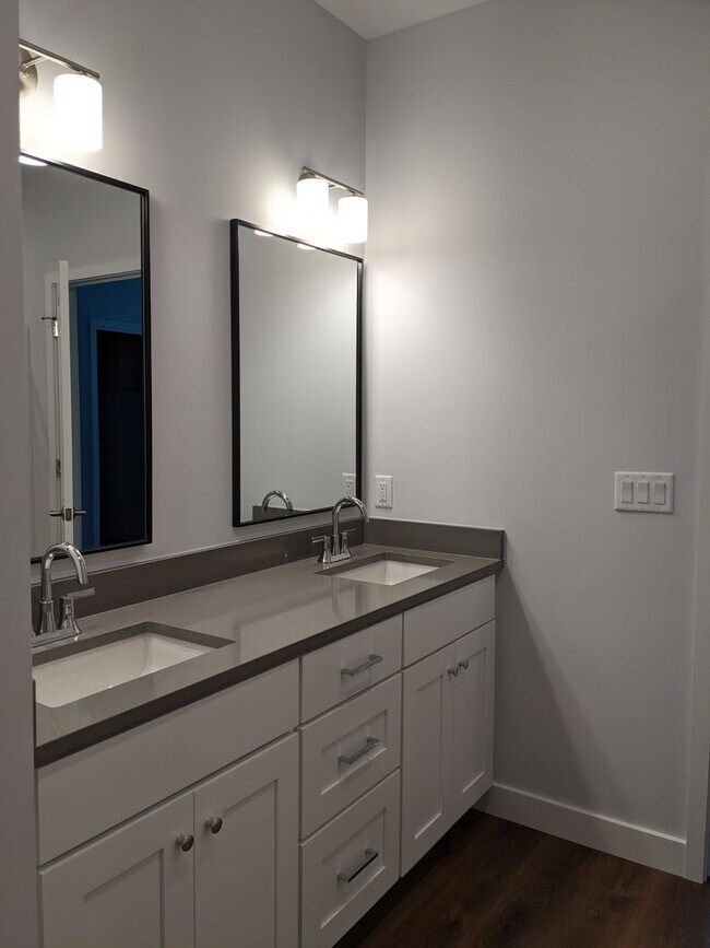 Foto del edificio - Black Mountain Townhouse Rental