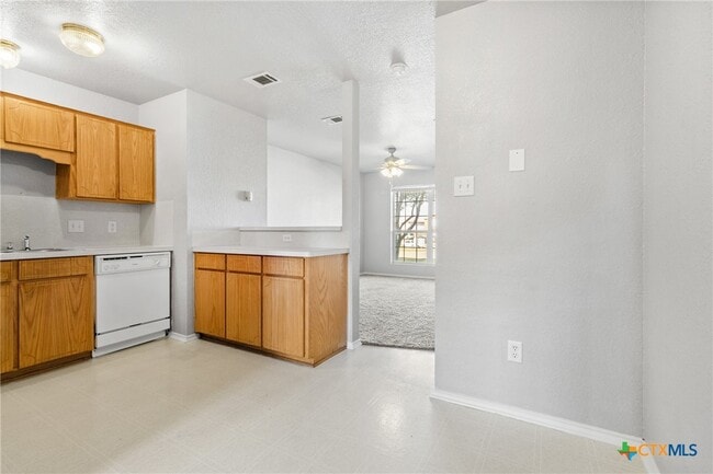 Building Photo - 4102 Terri Linn Dr