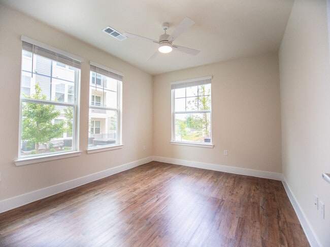 Foto del edificio - Cypress Creek at South Cedar