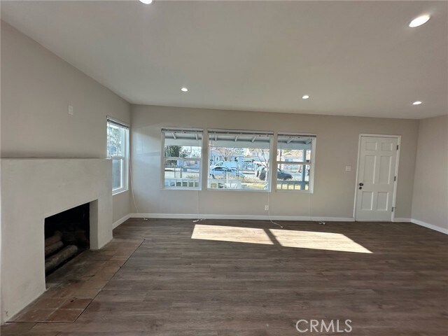 Foto del edificio - 13603 Rexwood Ave