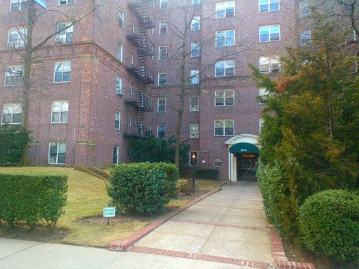 Foto principal - 70-01 113th St