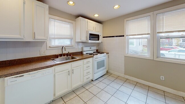 Foto del edificio - 22-24-24 Kelley Ct