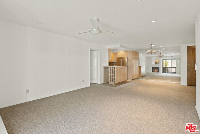 Foto del edificio - 8600 Tuscany Ave