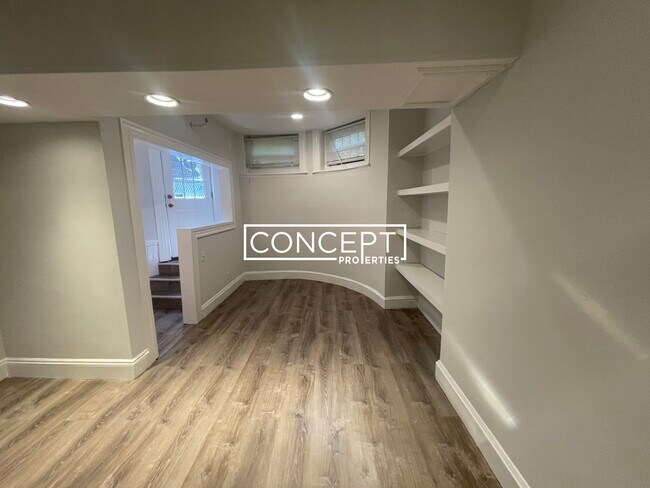 Foto del edificio - 379 Commonwealth Ave