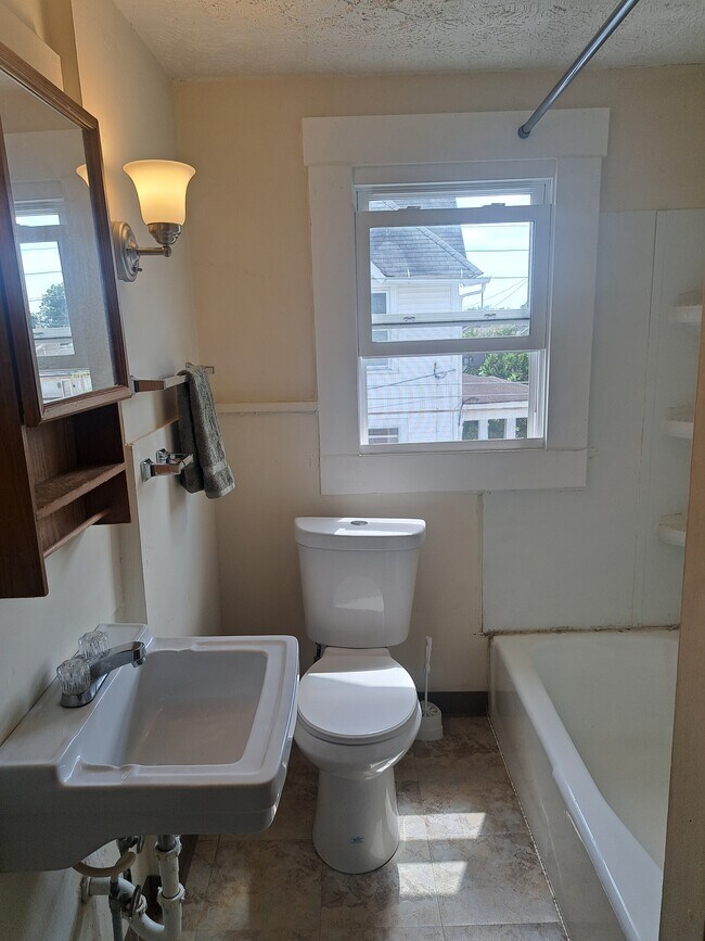 Bathroom - 116 Maryland Ave SW