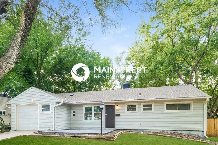 Foto principal - 4 Bedroom Pet-Friendly Home in Kansas City...