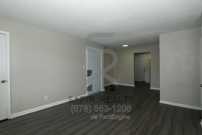 Building Photo - 2065 Alison Ct SW