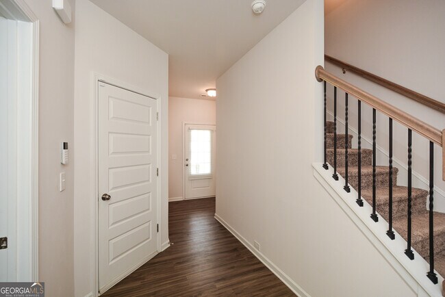 Building Photo - 350 Cranston Dr