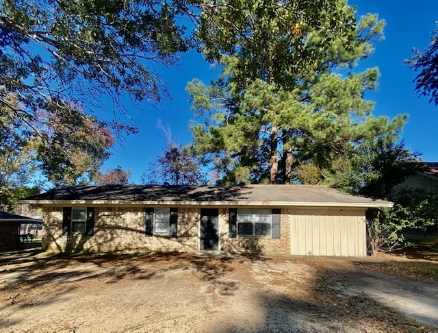 Foto principal - 103 Pine Grove Cir