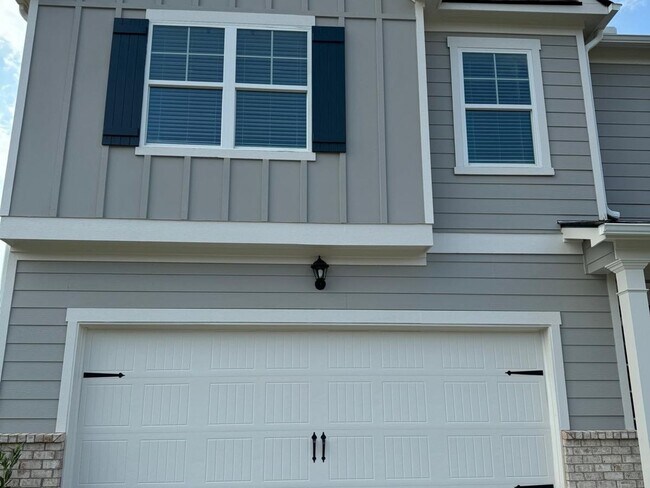 Building Photo - 5 Bedroom Single Family Home in Cartersvlle