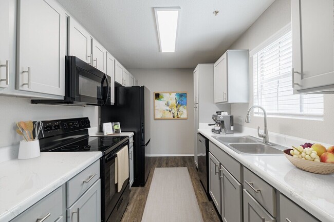 Building Photo - Move-In Special: 2 Bed with Up to $750 Off...