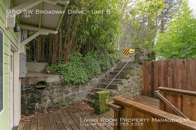 Foto del edificio - 980 SW Broadway Dr