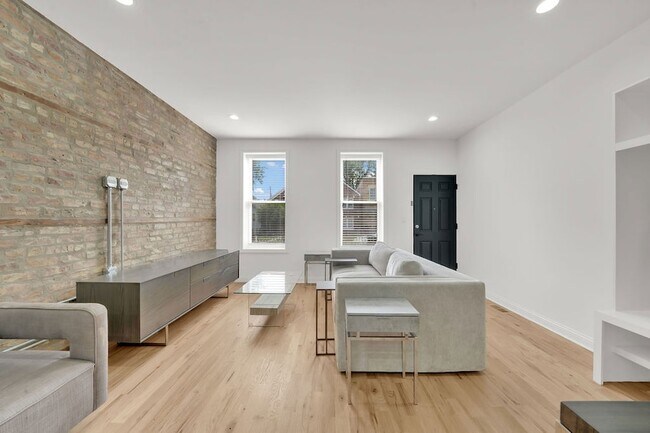 Foto del edificio - 3816 S Honore St