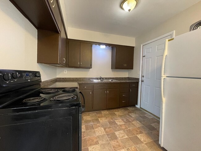 Foto del edificio - 5806 N 76th St