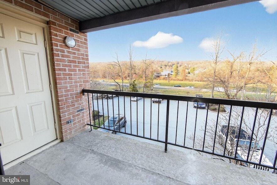 Photo - 933 Washington Place Unit 33