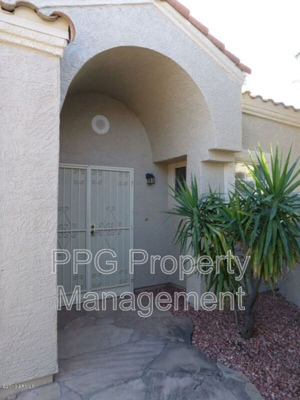 Foto del edificio - 317 W Sumerset Dr