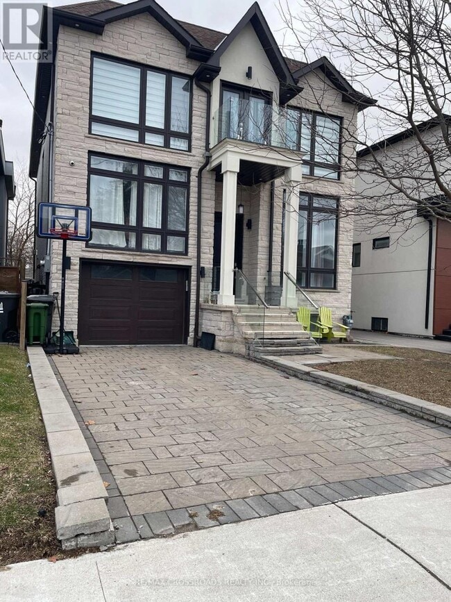 Building Photo - 89 Cadorna Ave