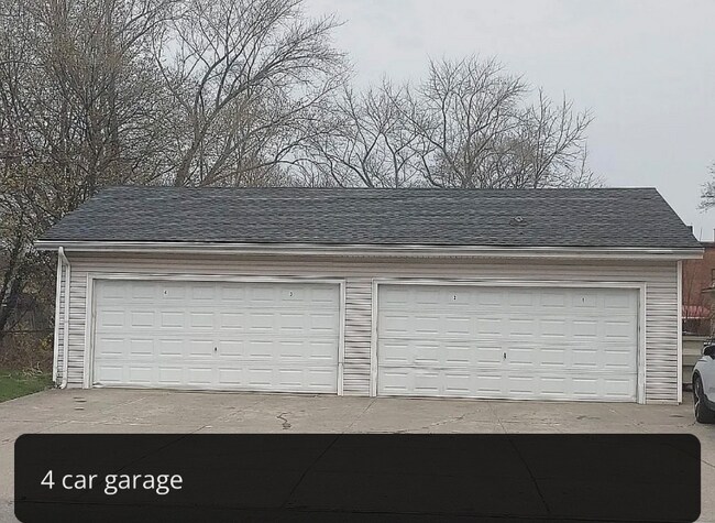 Foto del edificio - 3706 E 131st St