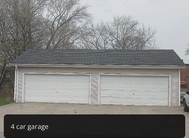 Building Photo - 3706 E 131st St