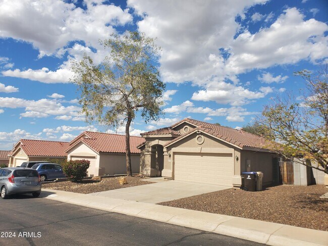 Foto del edificio - 10518 W Foothill Dr