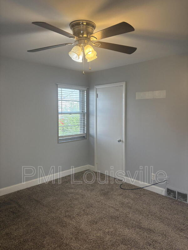 Building Photo - 2212 Gerald Ct