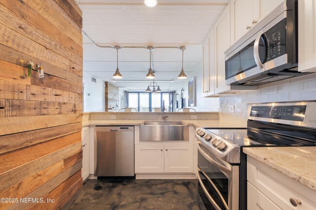 Foto del edificio - 275 1st St S