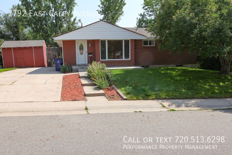 Primary Photo - 2792 E Caley Ave